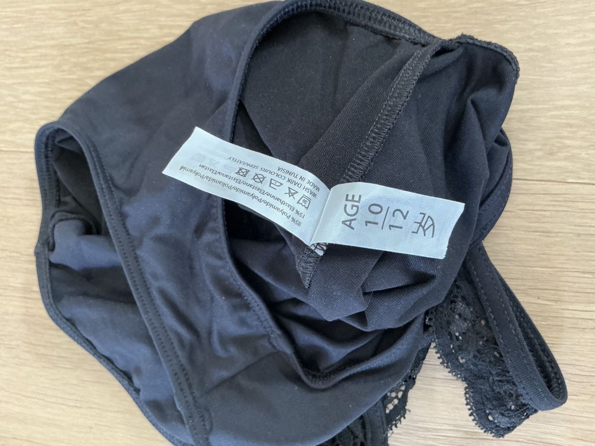 Scarpe, pantaloni & magliette da ginnastica: Justaucorps Ballet Filles, 10-12 ans – Usato da Morges venduto da kidamap 3