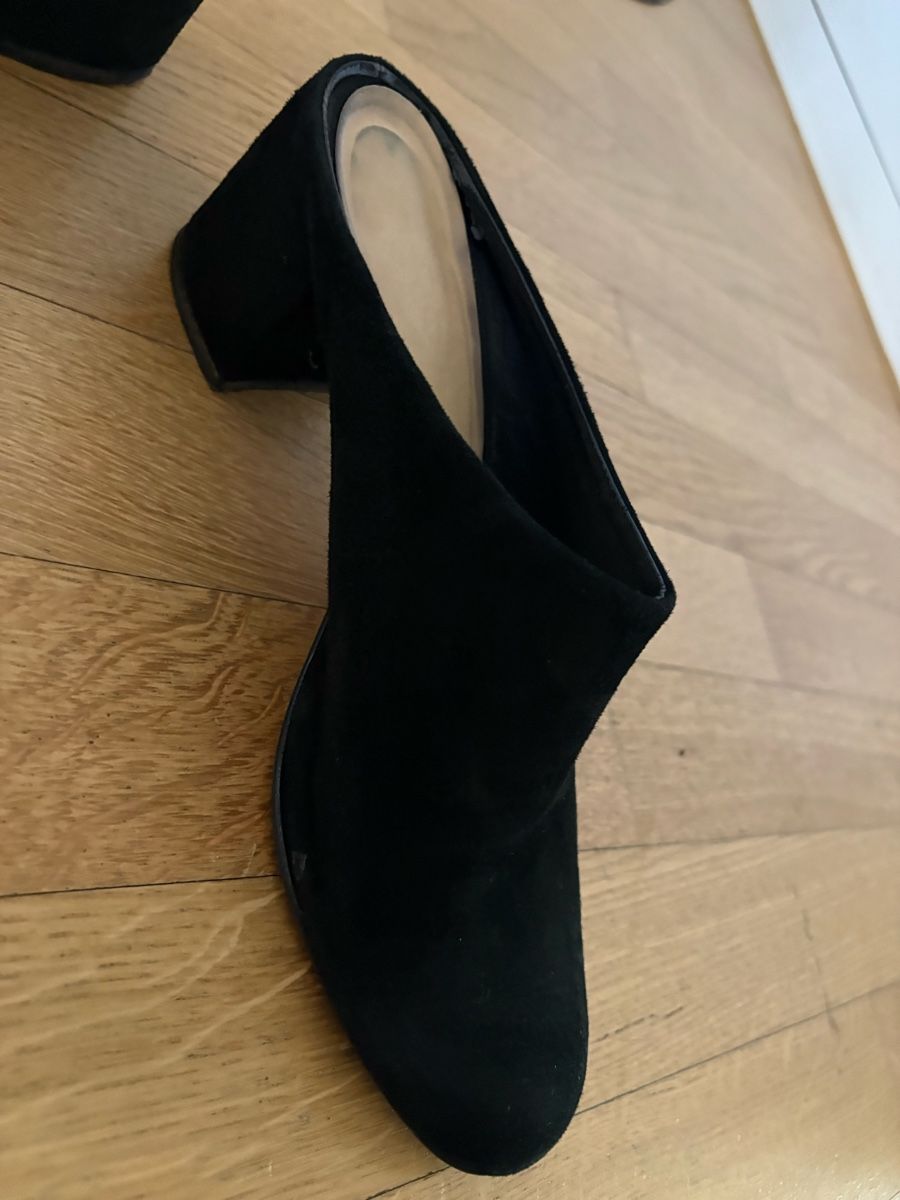 Scarpe da donna: Wildleder Pantoletten – Usato da Zürich venduto da Esperanto 3