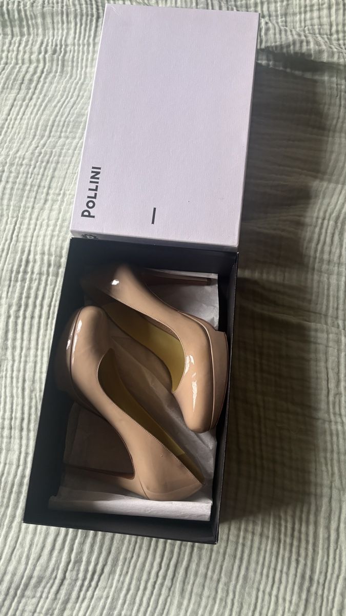 Scarpe da donna: Pollini High Heels – Nuovo (secondo la descrizione) da Wangen ZH venduto da lin_q2yn