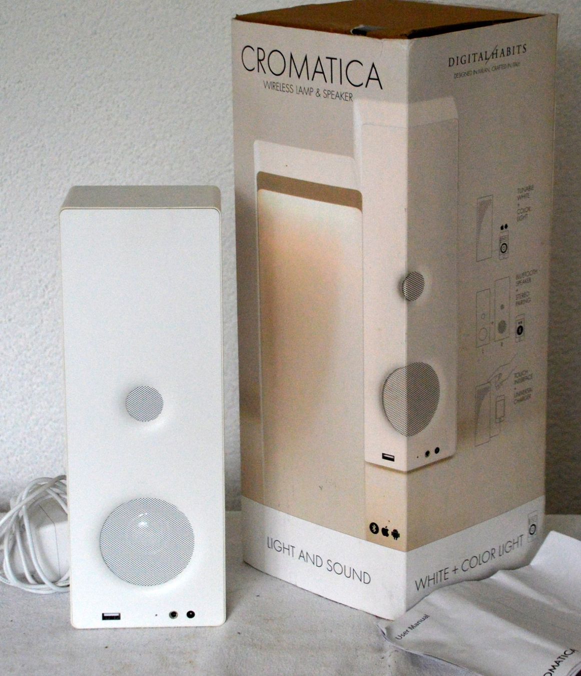 Haut-parleurs: Digital Habits Cromatica Lamp and Wireless Bluetooth Speaker – D'occasion à Collonges par arashee