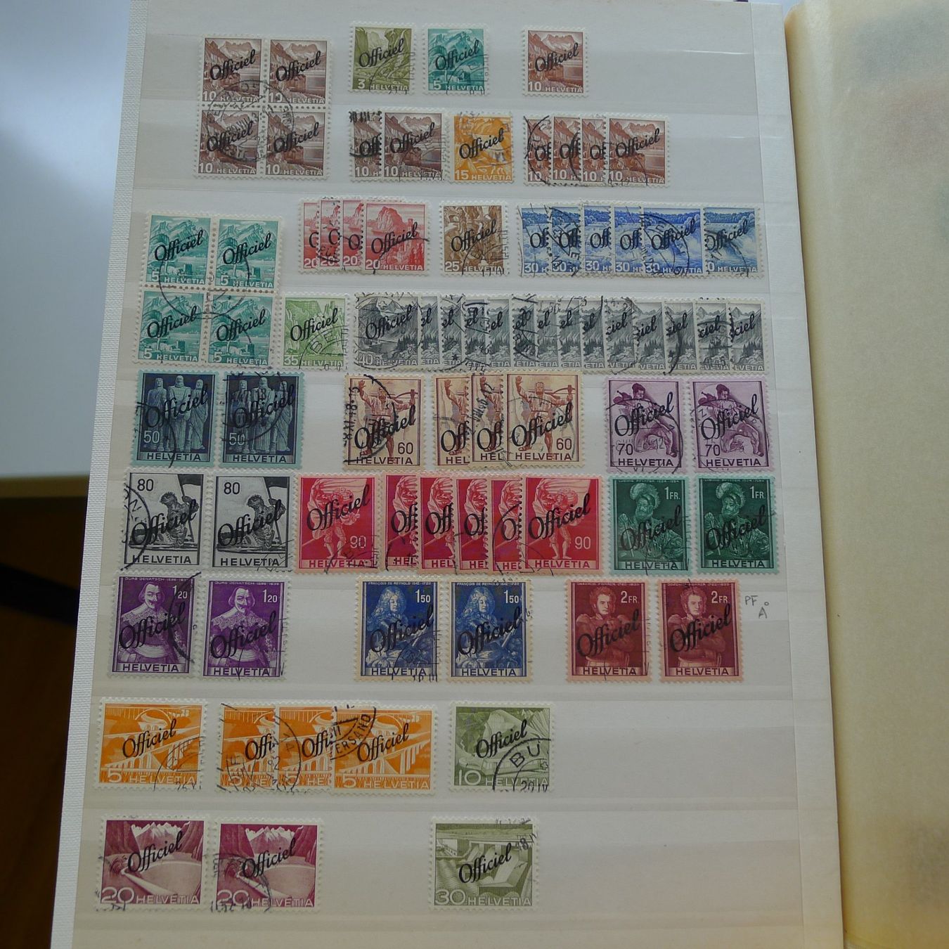 Tutti i francobolli: 1918-1965, Starke Sammlung Dienstmarken, Kat: 5000.-+ – Usato da Sursee venduto da Luzernerraute 4