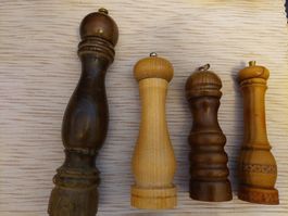 Poivrier bois vintage Peugeot England, Italie 18, 20, 28cm