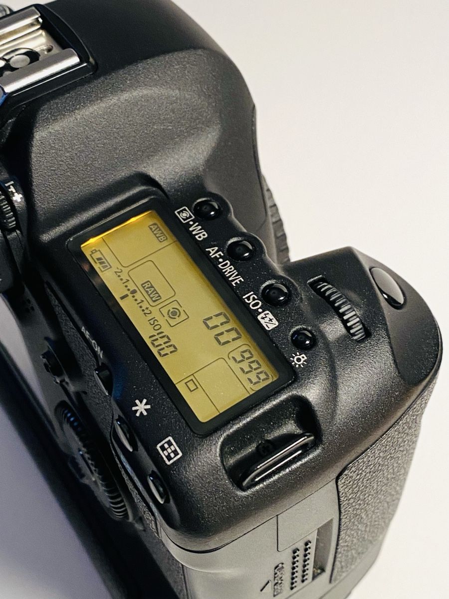 Canon Fotocamera: Canon 5D MK II – Usato da Kerns venduto da felice017 1
