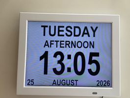 Digital Calendar day clock/ Digitale Kalender Tag Uhr