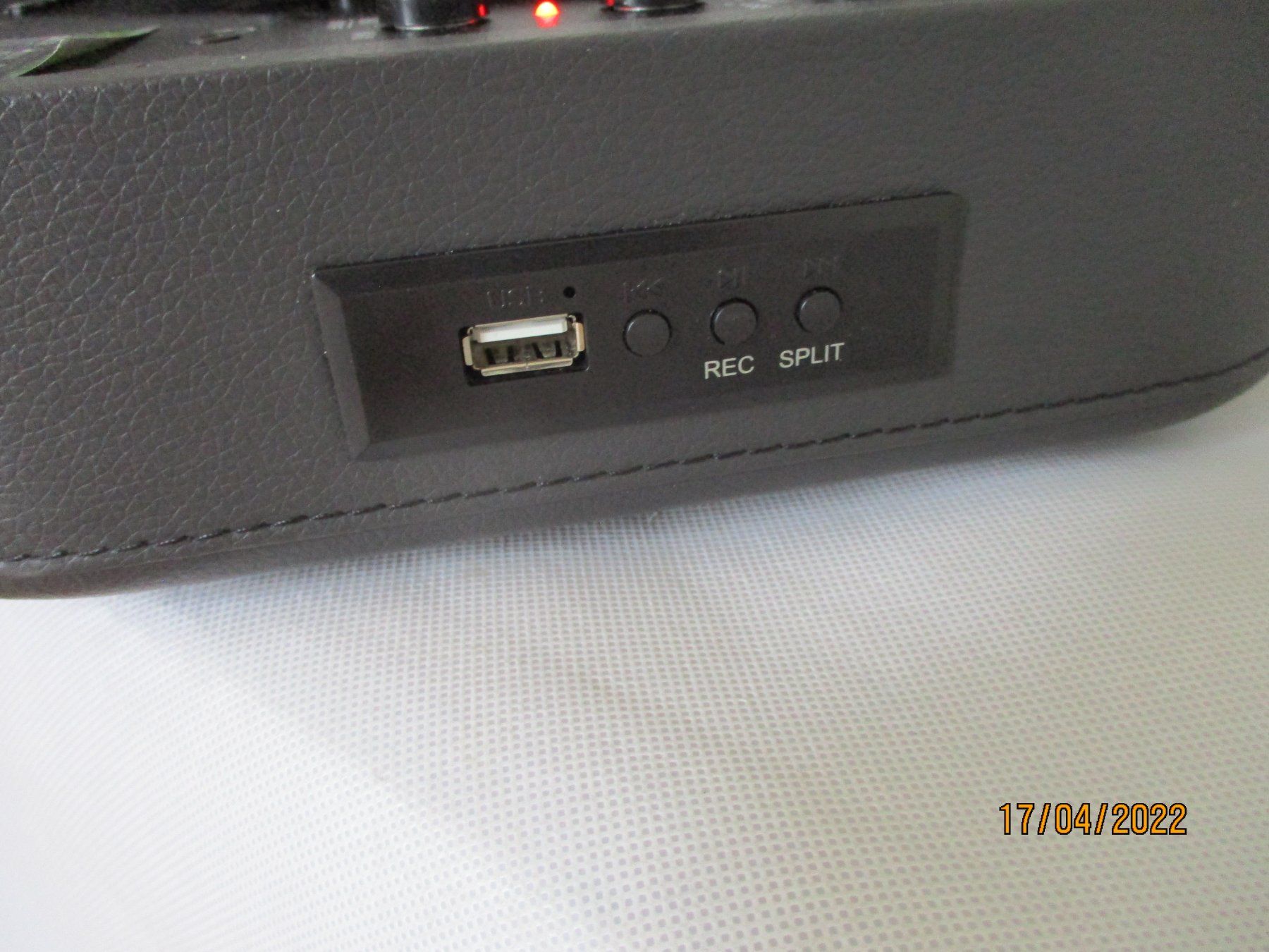 Giradischi: Muse MT-201 DG Stereo-Plattenspielersystem mit Bluetooth – Usato da Liestal venduto da Disc-Point 3