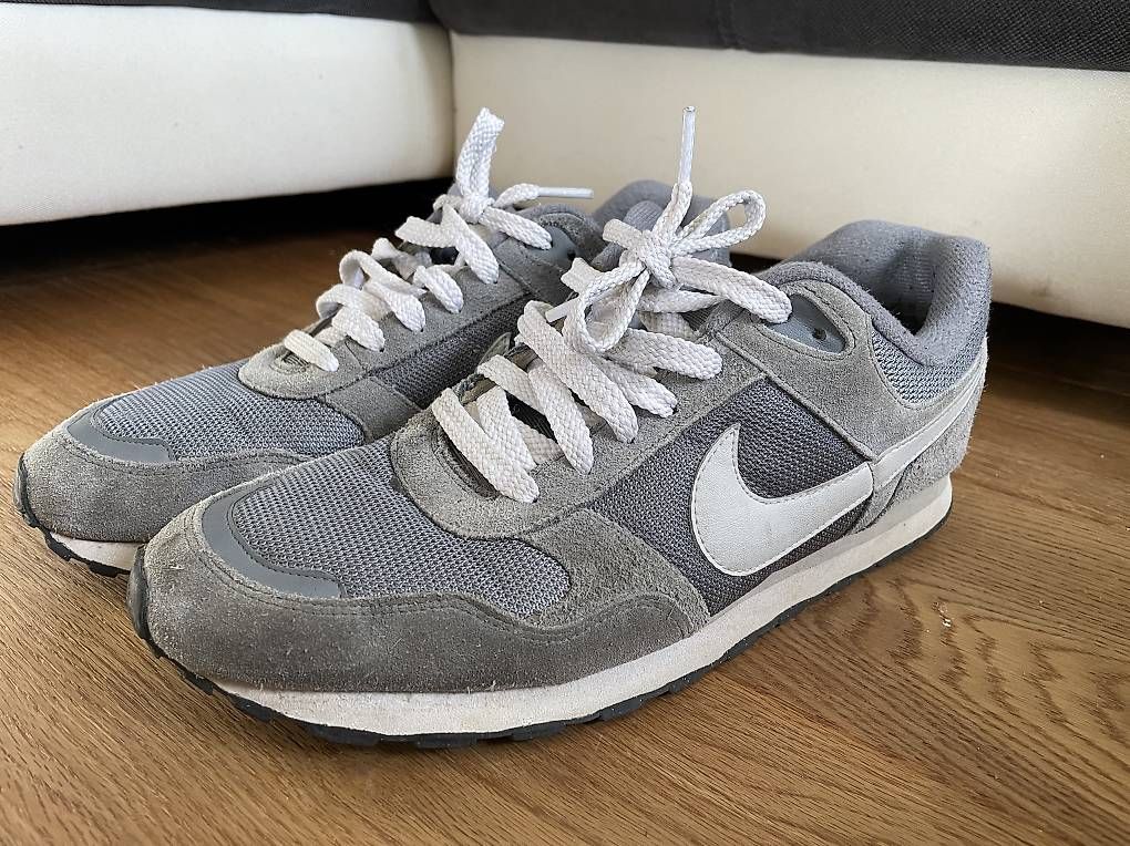 Scarpe da uomo: Nike MD Runner Grösse 44.5 – Usato da Muttenz venduto da Style_2000 2