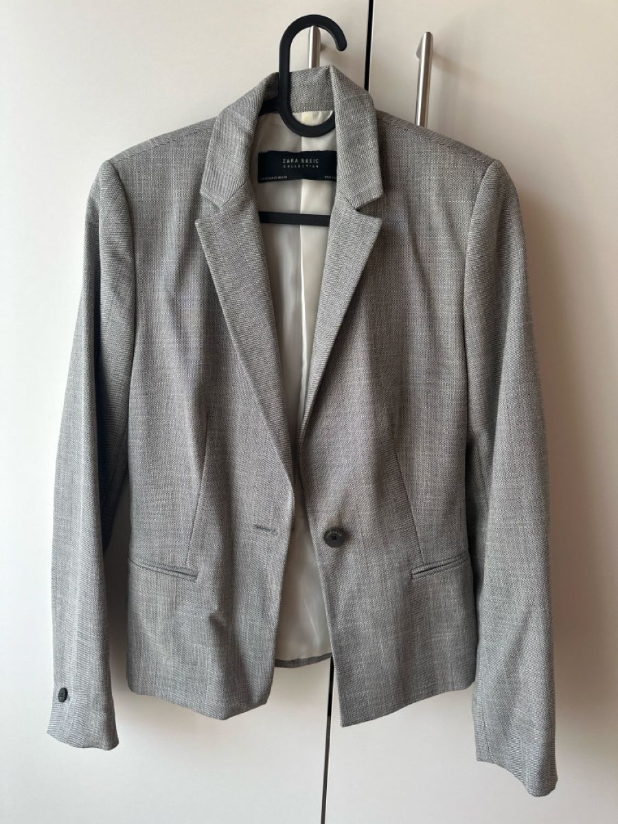 Zara Completi & Tailleur: Zara Basic Blazer XS – Usato da Reichenburg venduto da Noelle6002