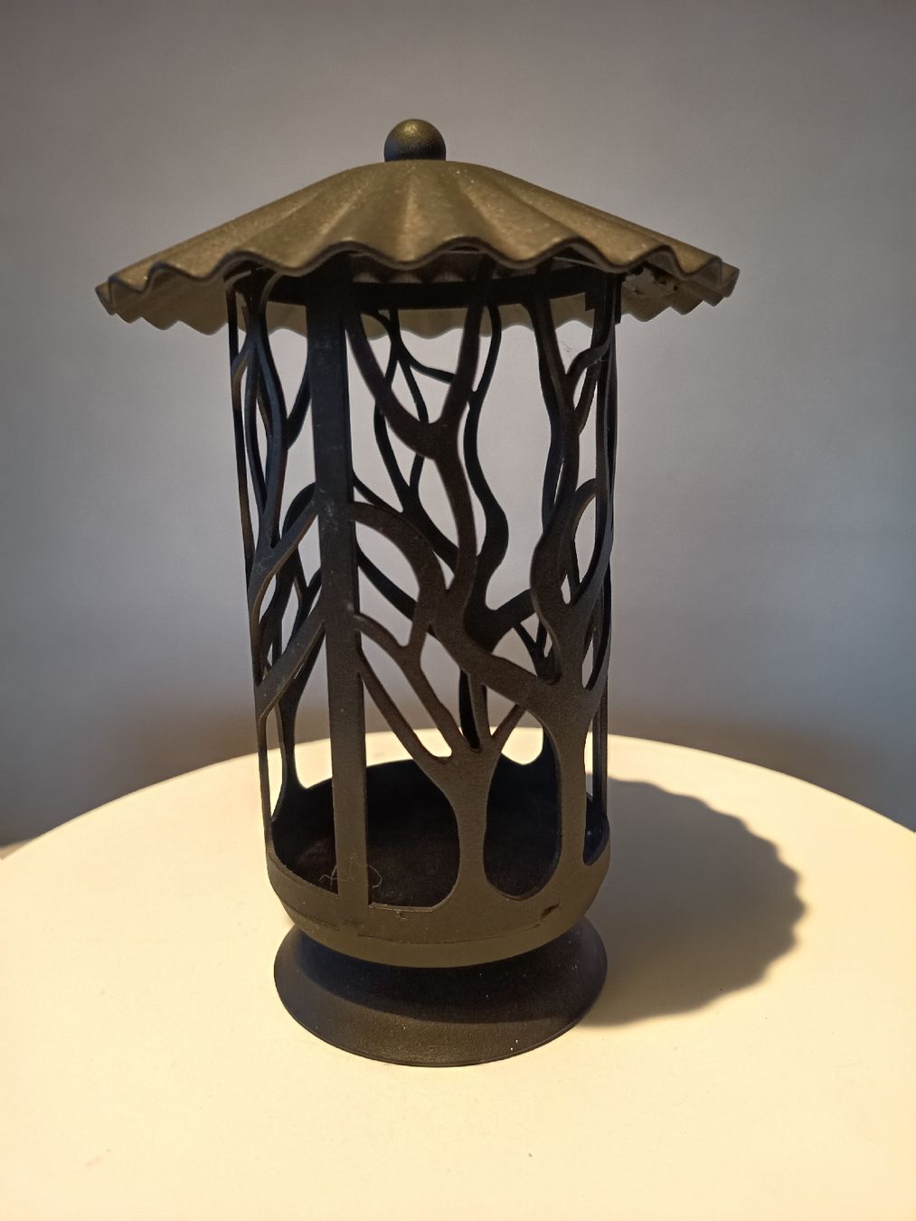 Portacandele: Schwarzer Kerzenhalter im Baumdesign  – Usato da Wangen b. Olten venduto da crea_look 2