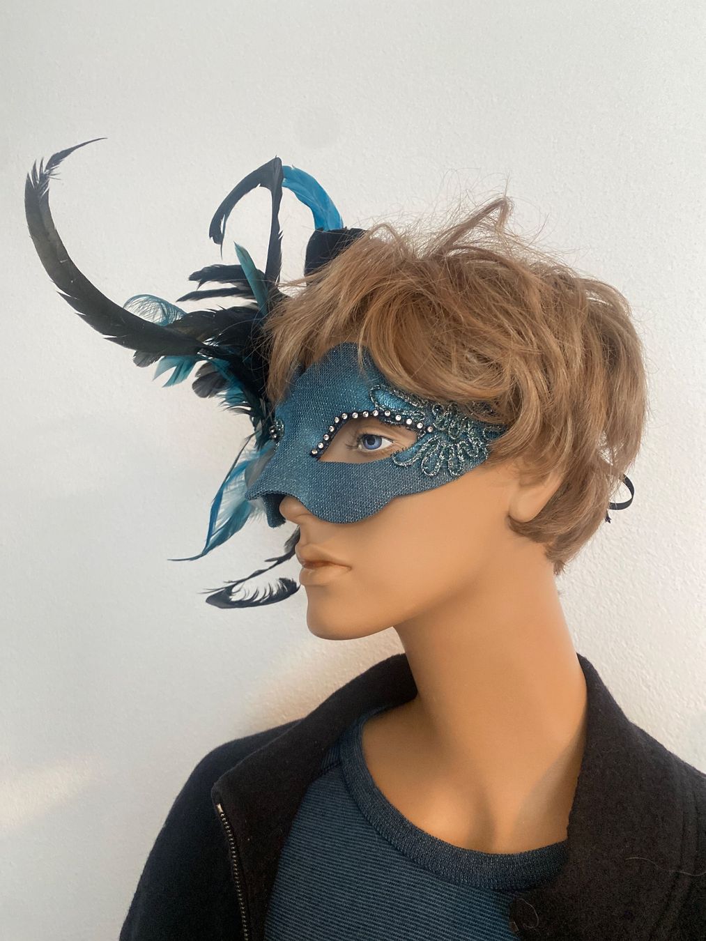 Protezione per viso e udito: Maske, Hand gearbeitet – Nuovo (secondo la descrizione) da Zürich venduto da echt01 2