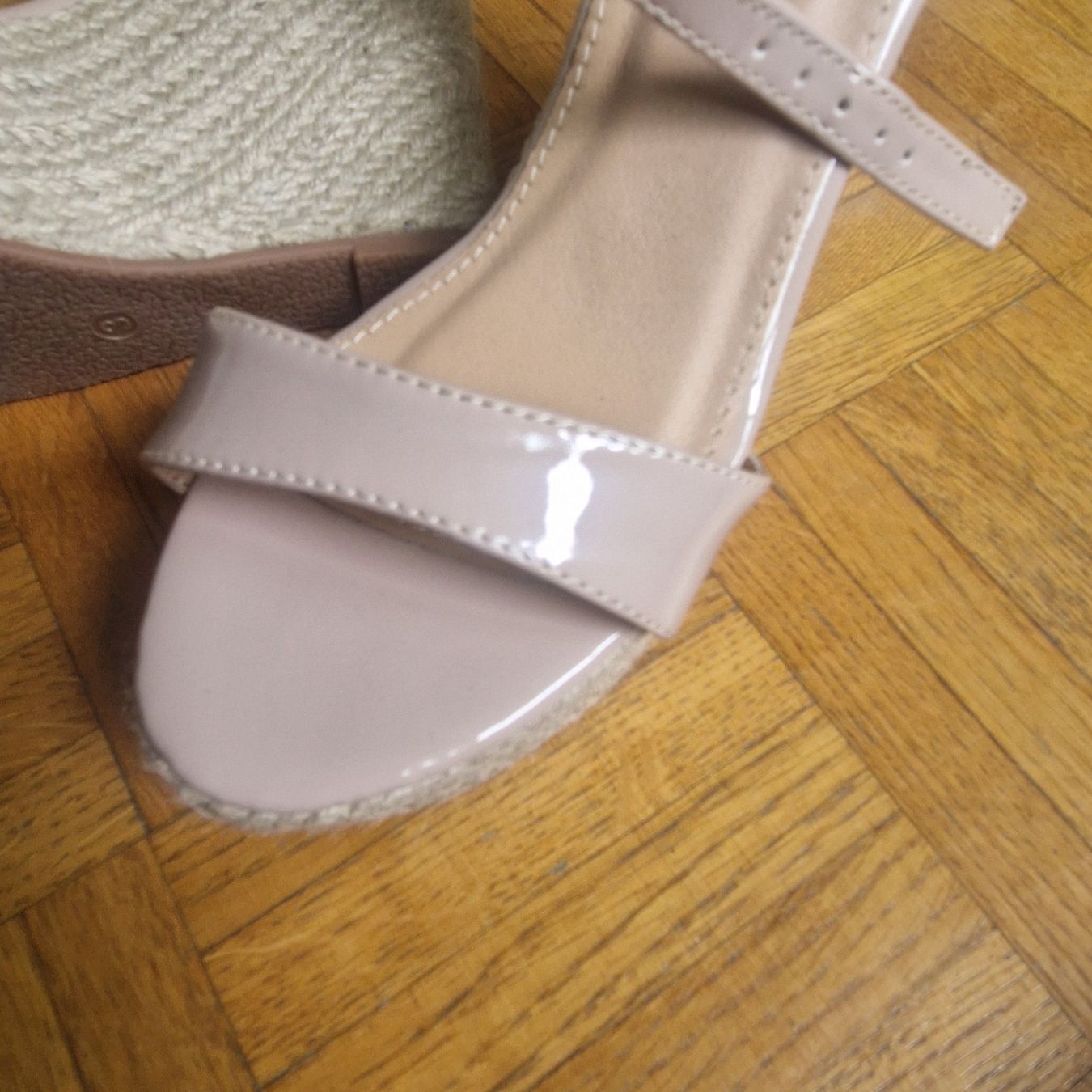 Chaussures femmes: Sandales compensées wedge 36 – Neuf (Voir description) à Onex par AF. 2