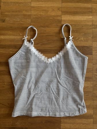 Camisole gestreift mit Spitze Grösse S neuwertig