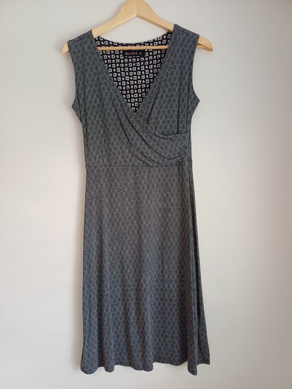 Moshiki Vestiti: Moshiki Kleid mit Wickeloptik, Gr. M – Usato da Dettighofen Lengw. venduto da Tina01011