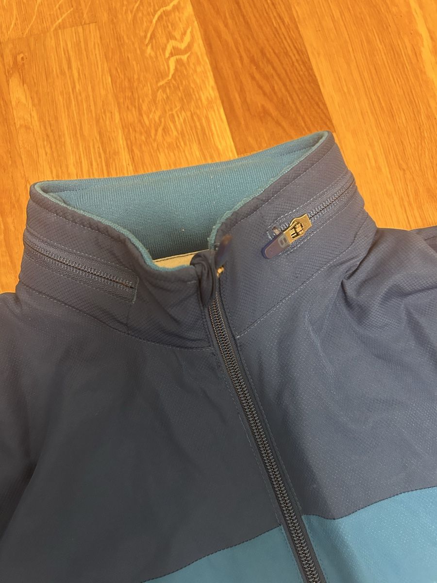 Lacoste Kleiderpakete: Lacoste Tracksuit – Gebraucht aus Zürich von ori_9dcy 2