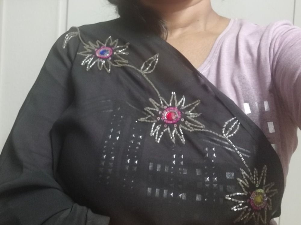 Vestiti: Black Saree/Schwartz saree – Nuovo (secondo la descrizione) da Bern venduto da mahilini