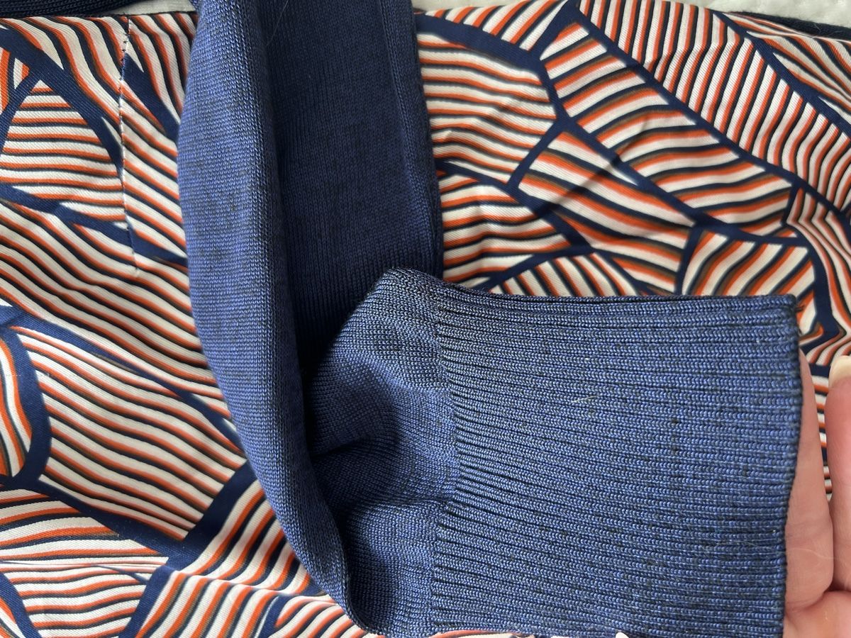 Maglioni & Felpe: D.v.F. Seidenpullover Gr. M Herbst Winter elegant blau rot – Usato da Meilen venduto da Dievondort 4