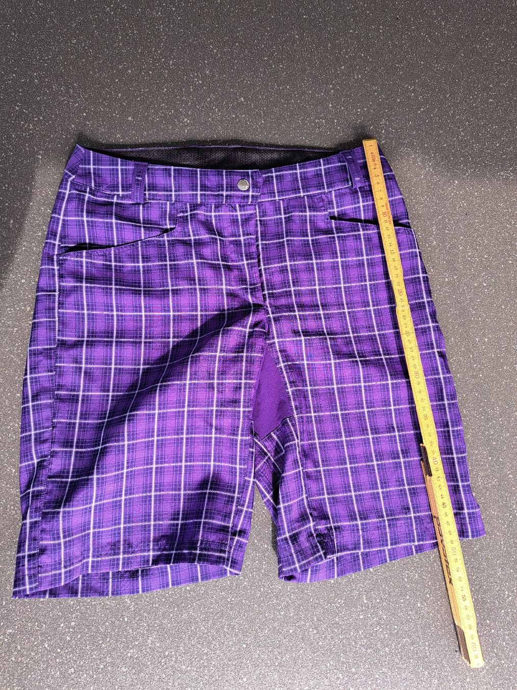 Ziener Hosen: Freizeit Shorts, Ziener, Gr. 36, – Neu (gemäss Beschreibung) aus Steinen von kelli13