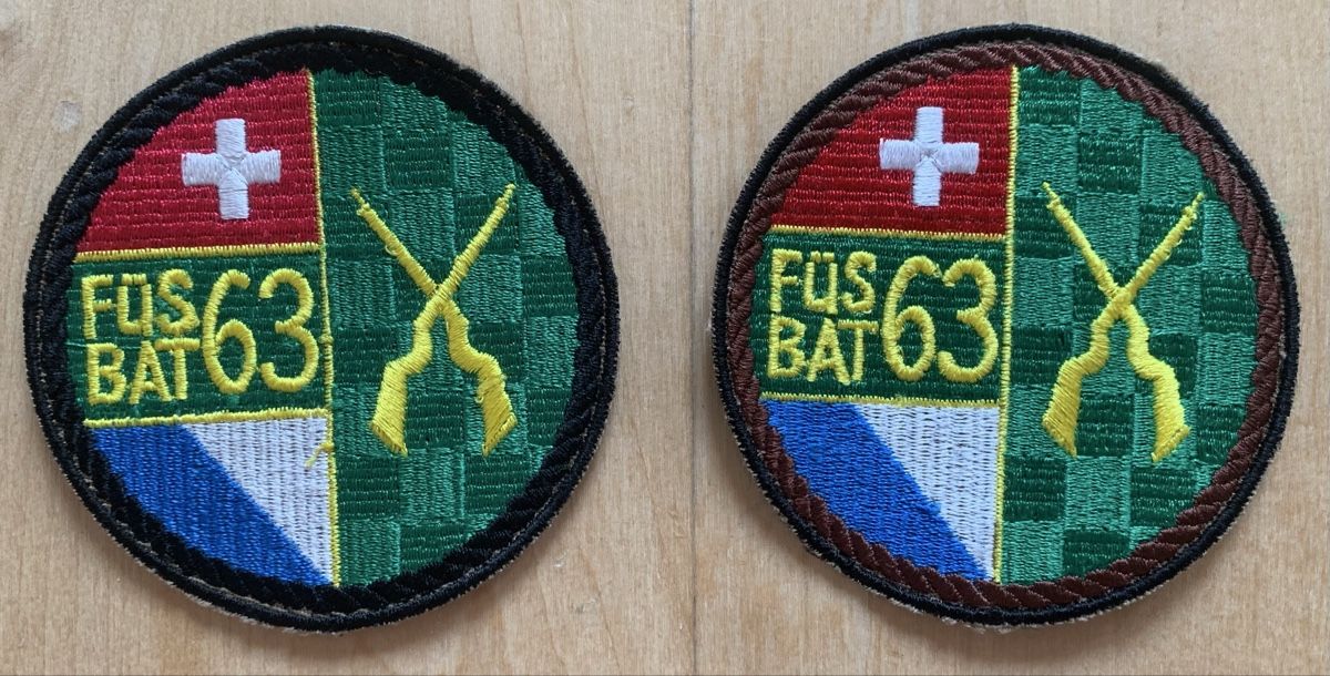 Armée suisse Plaquettes & Badges: 2 Badges Infanterie – D'occasion à Goldingen par Bergler012