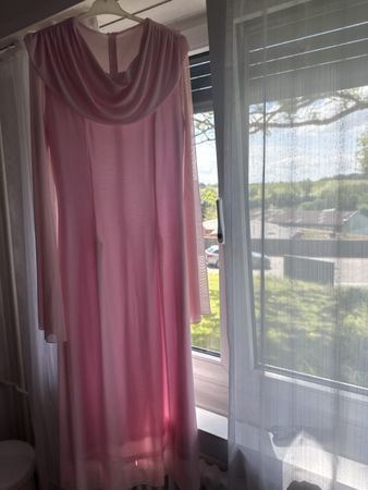 Elegantes rosa Abendkleid Gr. 38, lang, neuwertig