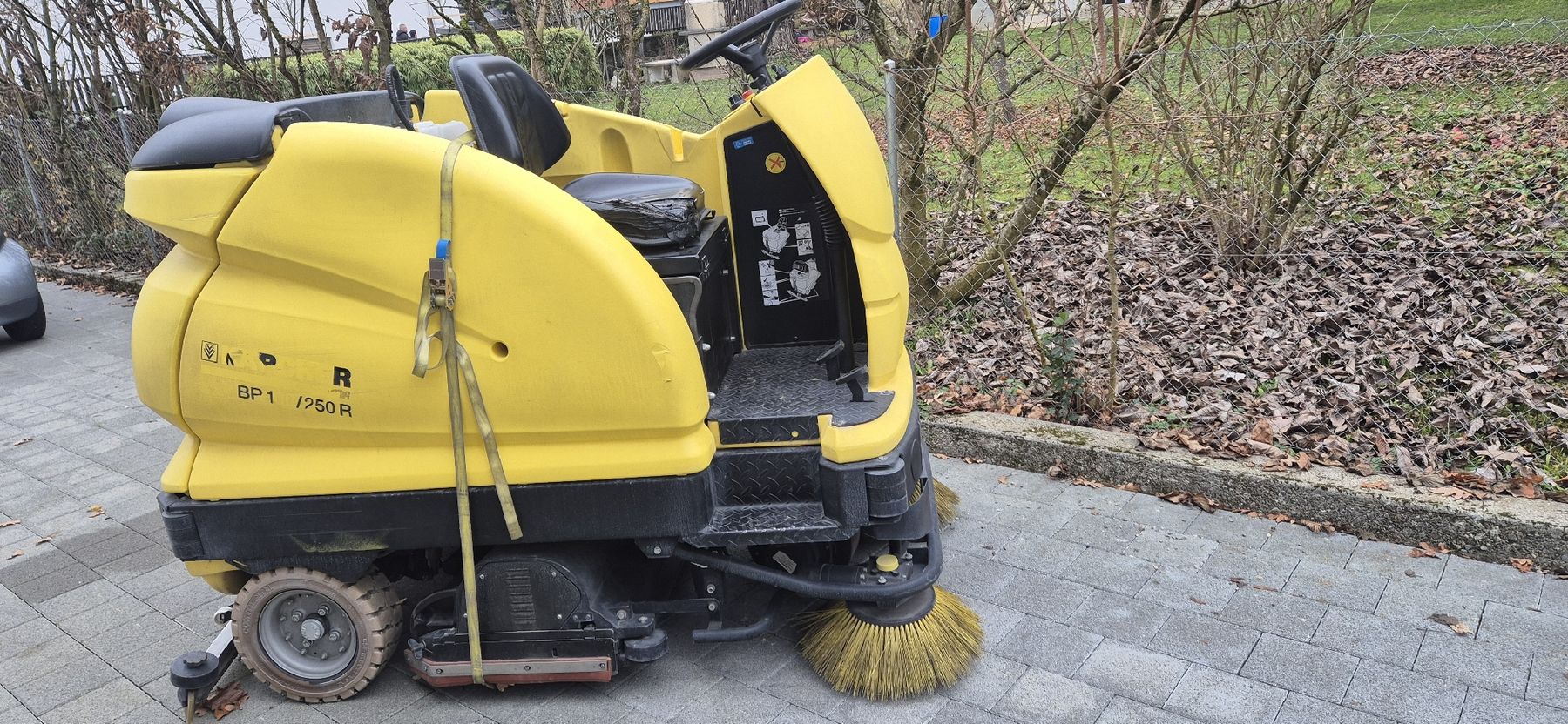 Kärcher Tutte le macchine: Kärcher BR100/250R – Usato da Grenchen venduto da Hz.
