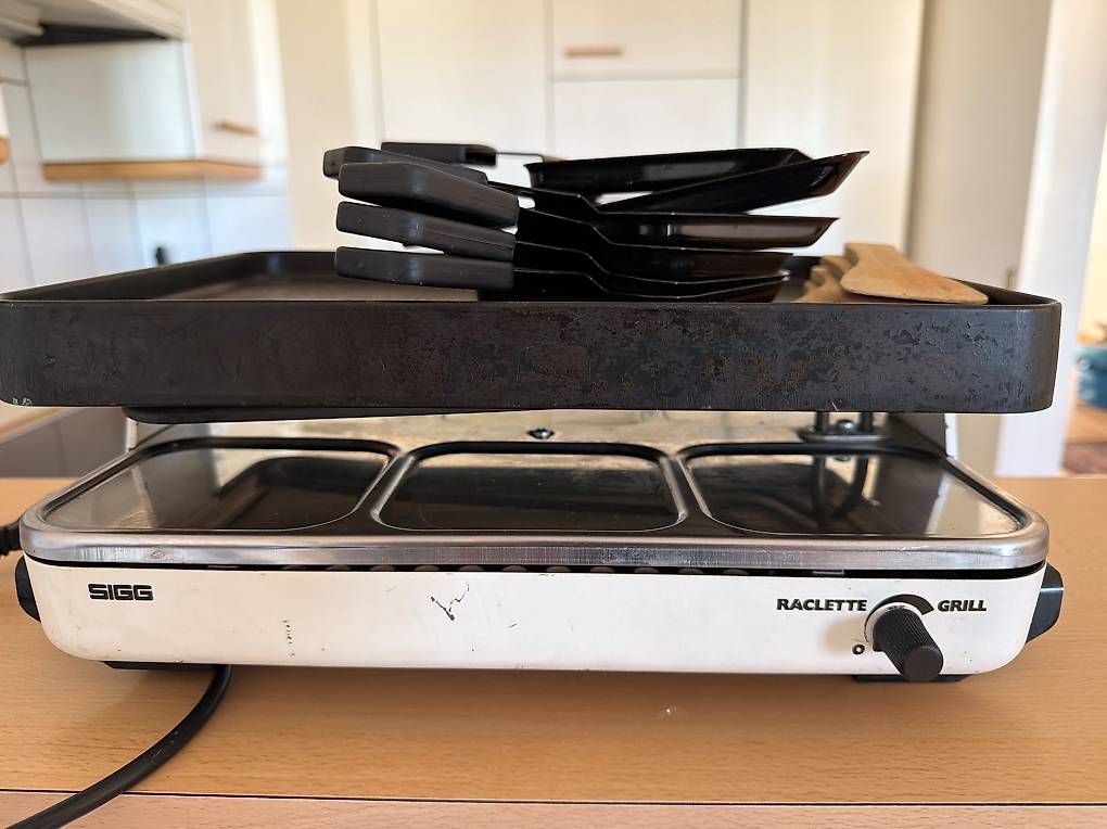 Küchengeräte: Grill est fours à raclette sigg – Gebraucht aus Preverenges von mih_vqg5