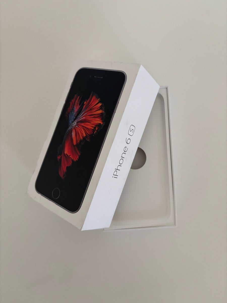 Apple Telefoni cellulari / Smartphones: Apple iPhone 6S, 64 GB, Silber – Usato da Zürich venduto da Shoppingqueen98
