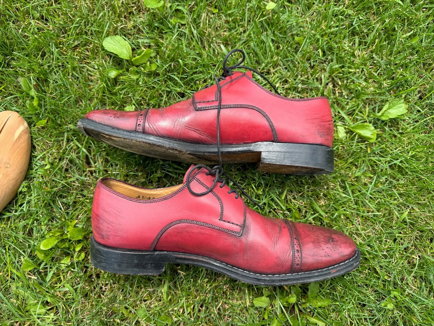 Bally Scarpe da uomo: Bally Cap Toe Schuh, rot, leder, Gr 42.5 – Usato da Schlieren venduto da Timsonsan 4