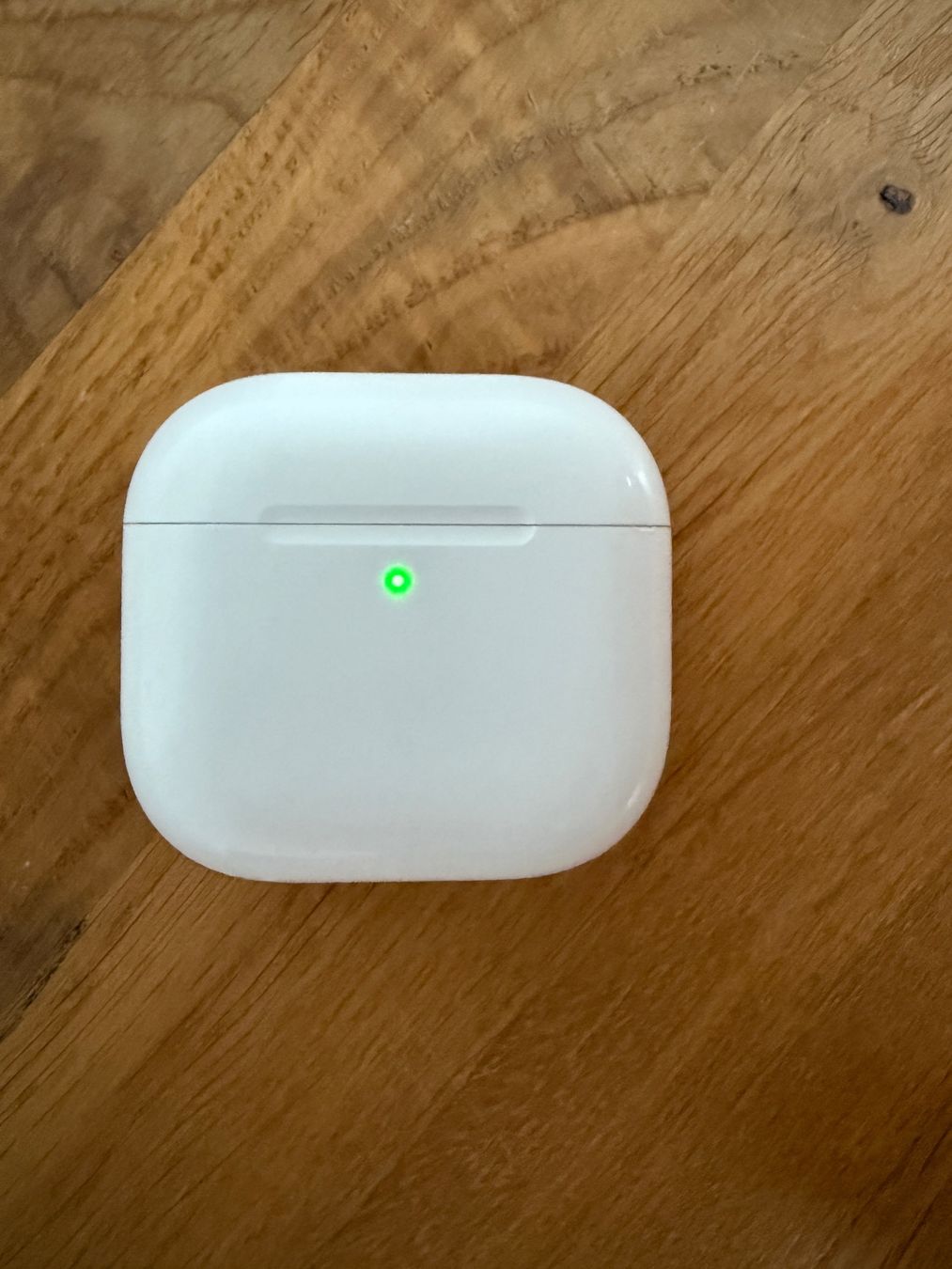 Apple Kopfhörer: APPLE AirPods 4 Charging Case – Gebraucht aus Lausanne von Nine1982 4
