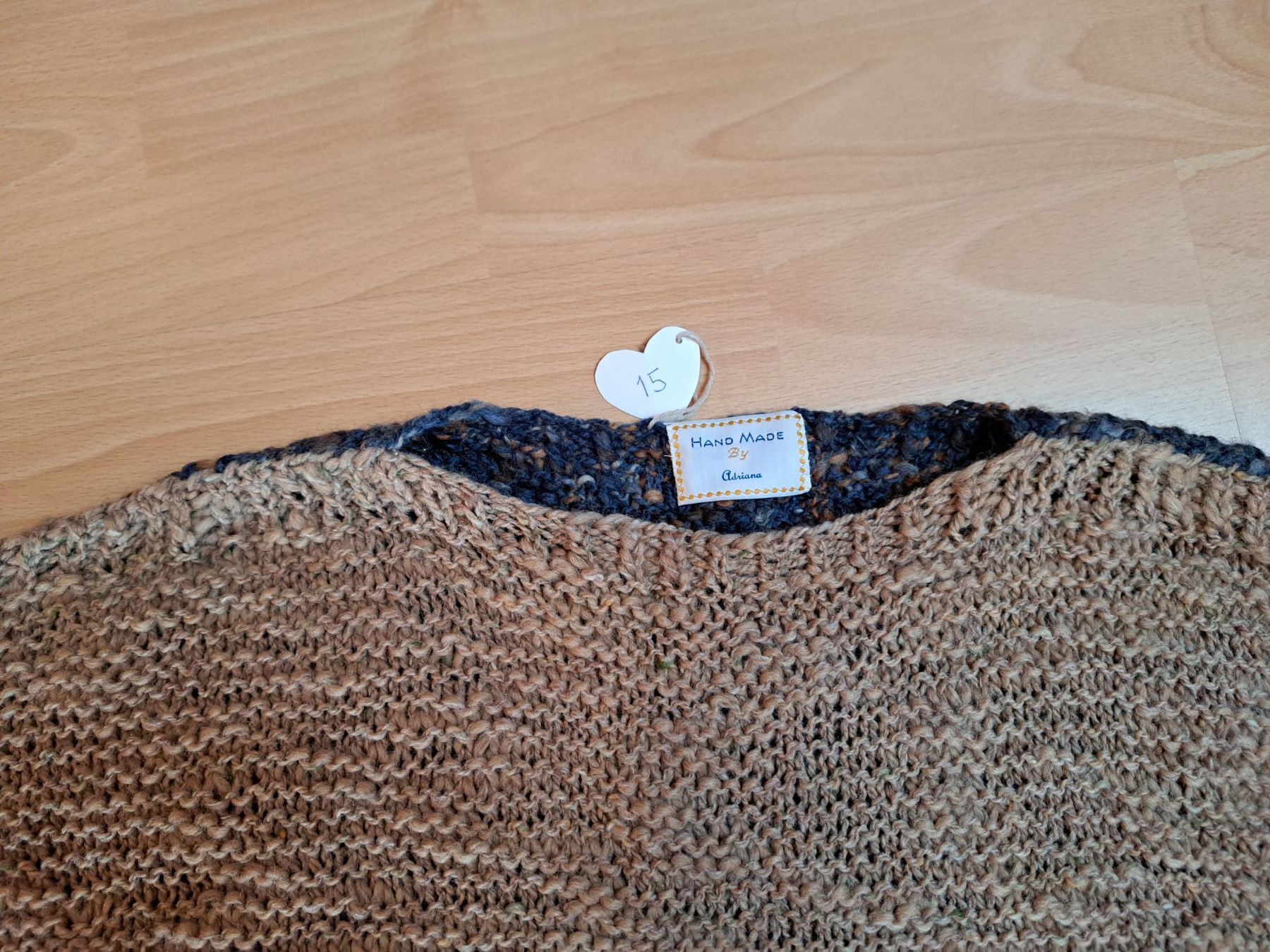 Maglioni & Felpe: Schöner Wollpulli crème/blau. – Nuovo (secondo la descrizione) da Hettiswil venduto da san_kf5h 1