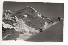 GRINDELWALD Skigelände mit Mönch - Skiläufer im Pulverschnee