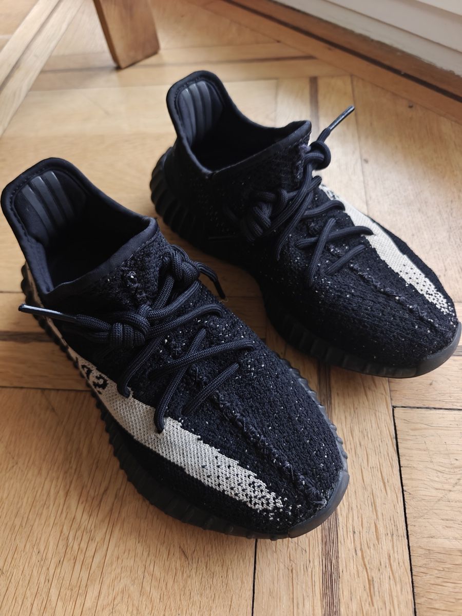 Adidas Herrenschuhe: Adidas Yeezy Boost 350 V2 Core Black Size 38 – Gebraucht aus Genève von WaterPro 2