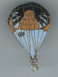 Placchette & Badge: Fallschirmspringer Pin – Usato da Zürich venduto da t24_de