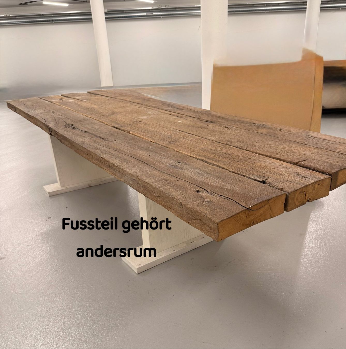 Tavoli: Massiver Tisch aus uraltem Holz – Usato da Zürich venduto da Autocity 4