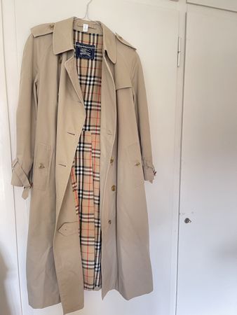 Iconic Burberry’s vintage Trenchcoat