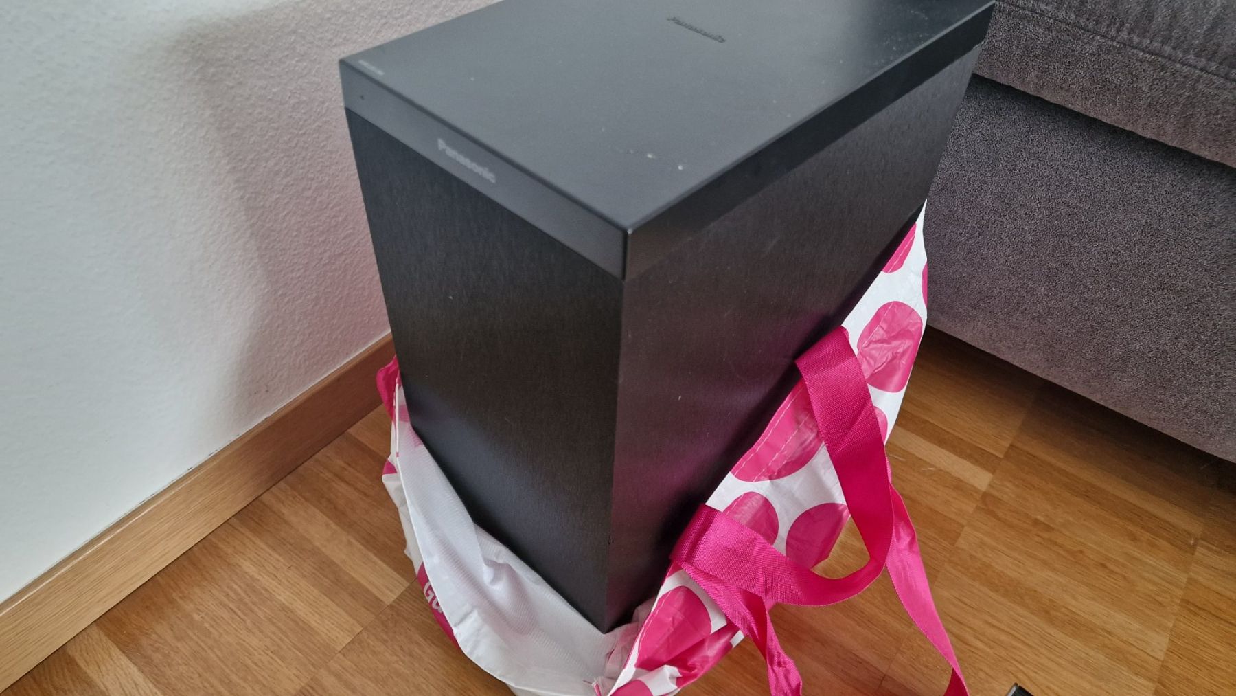 Home Cinema: Panasonic Heimkinosystem SC-HTB880 – Usato da ZÜRICH venduto da BMW-740 1