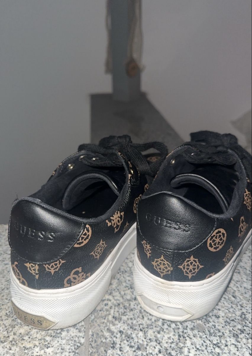 Guess Scarpe da uomo: Guess Sneaker Grösse 40 – Usato da Oftringen venduto da tola19 2