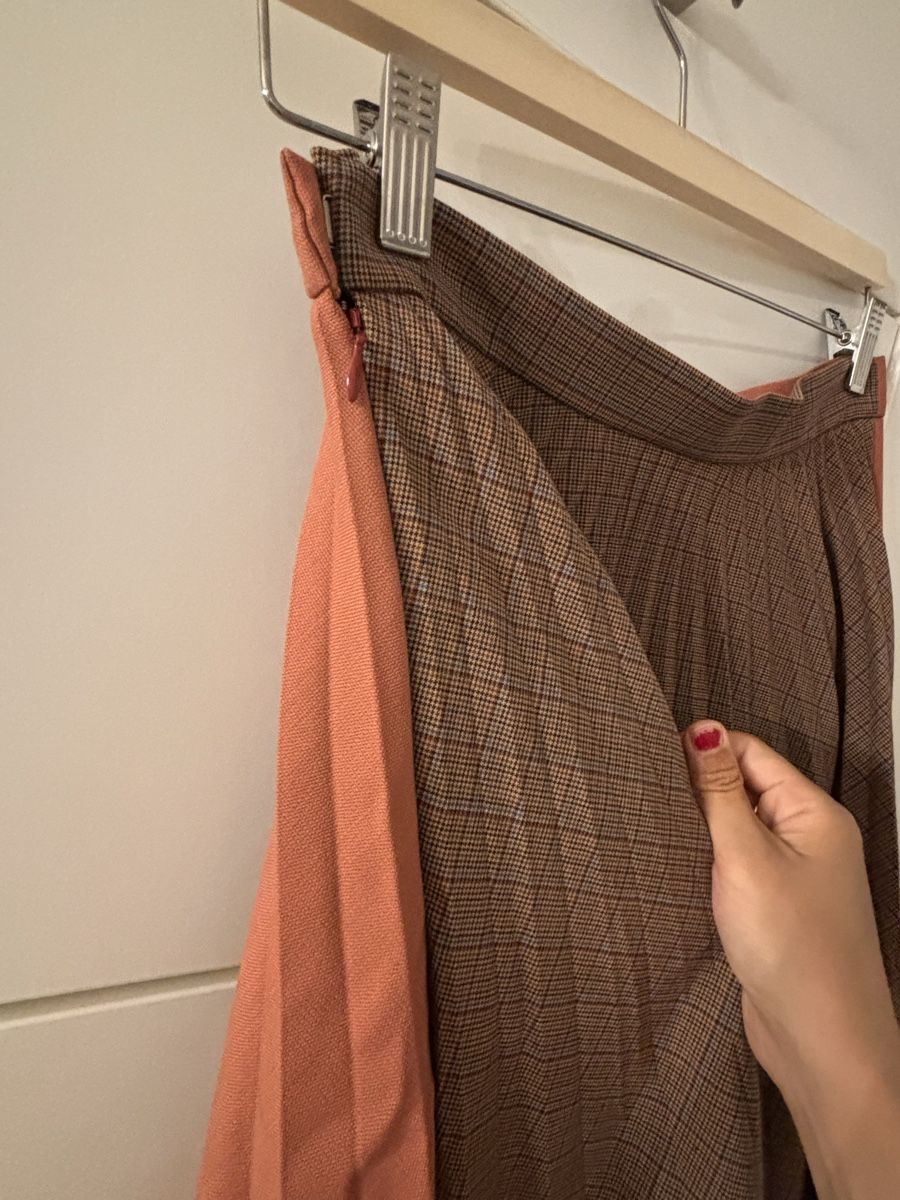 Gonne: Acne Studios Pleated Asymmetric Skirt Size 38 Brown – Usato da Fribourg venduto da aix_fs82 4