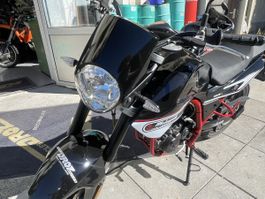 Malaguti Monte Pro 125  MFK du jour & prête à tracer !