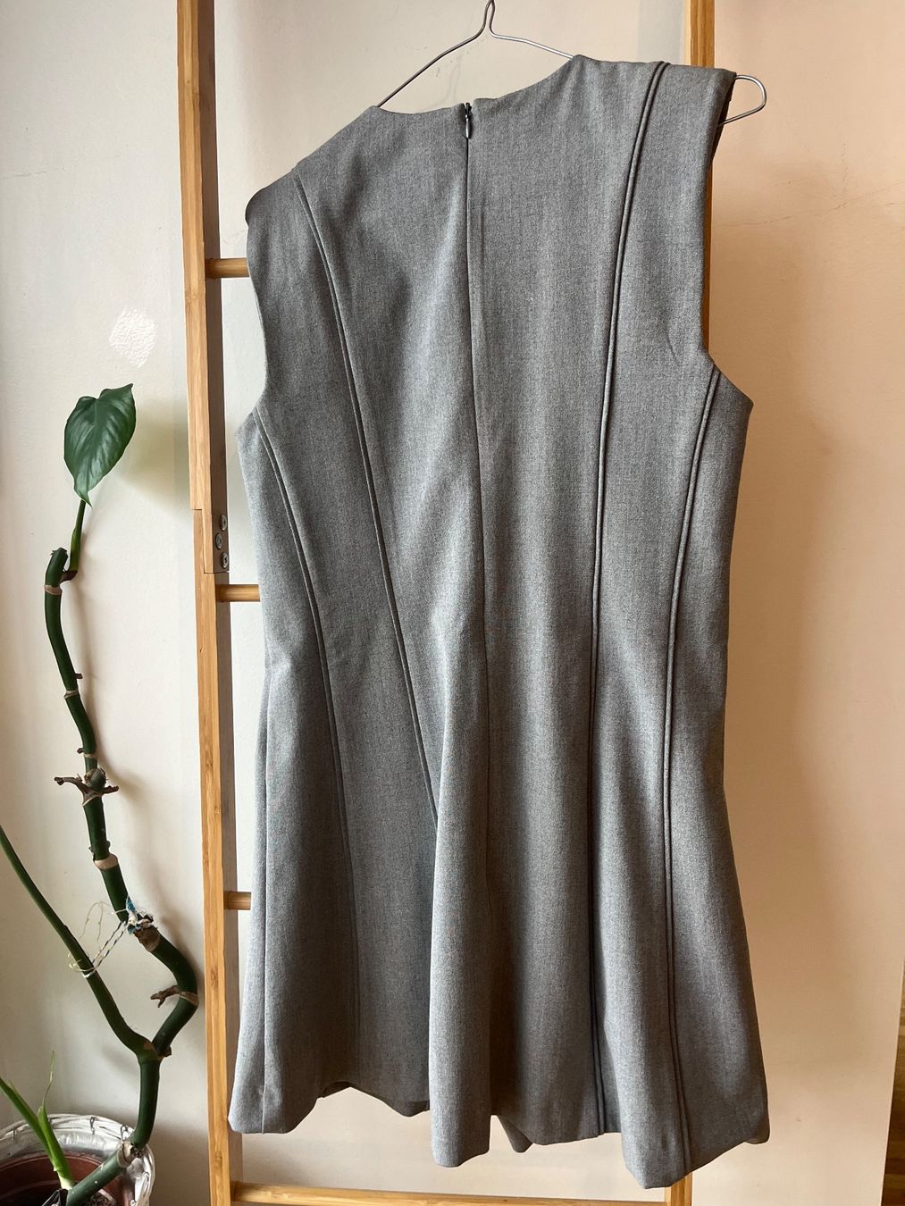 Vestiti: Etui Kleid Zara grau M – Usato da Zürich venduto da maral787 1
