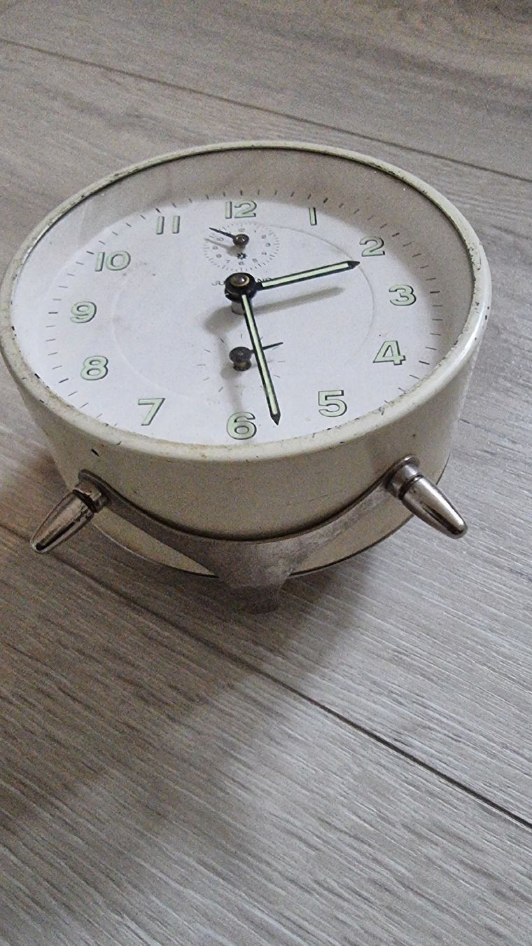 Junghans Sveglie: Antiker Junghans Wecker funktioniert. – Usato da Wigoltingen venduto da Zuckerfee84 4