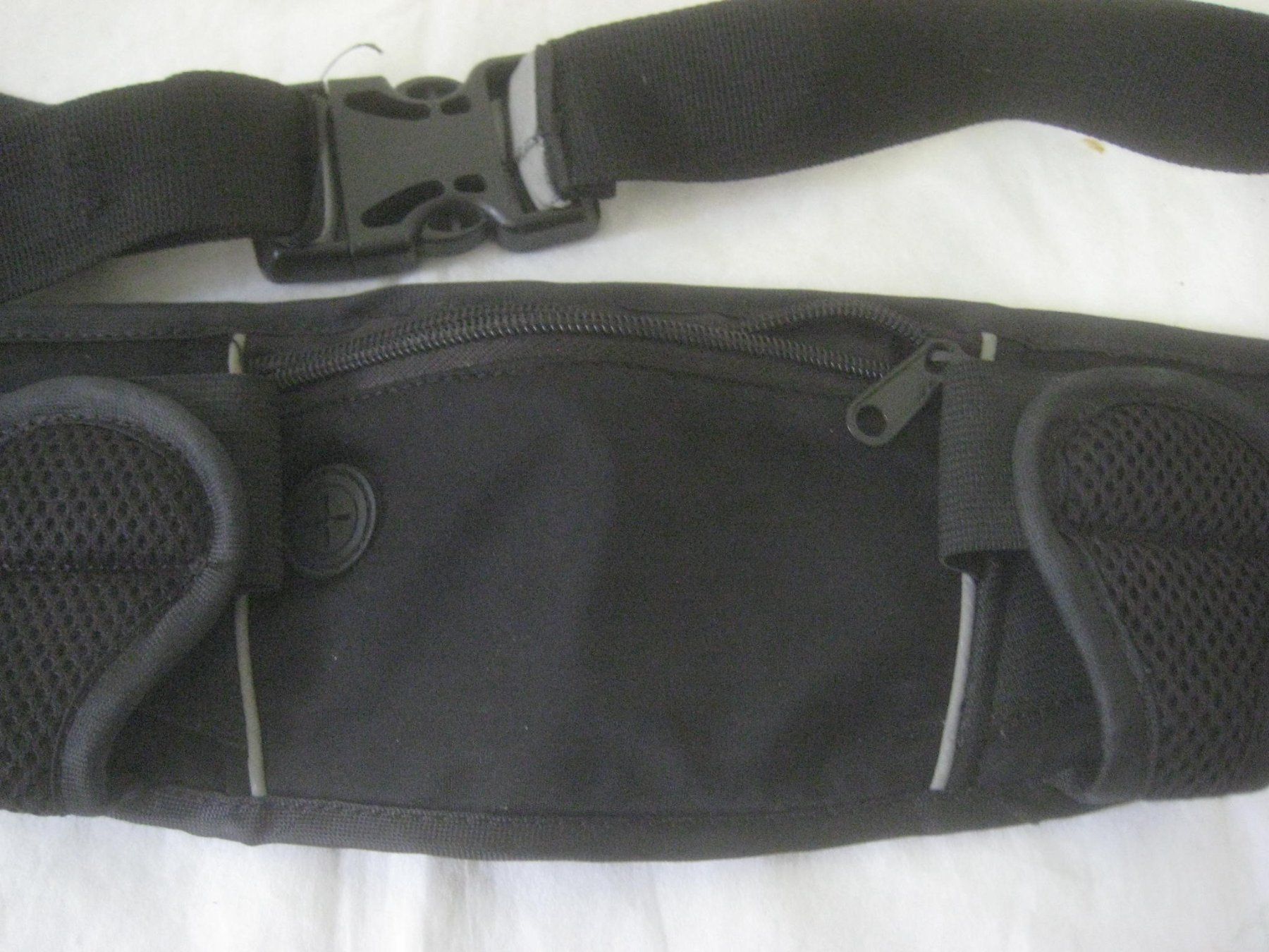 Borse: BAUCH TASCHE ZUM JOKEN – Usato da Uster venduto da flocke1 1