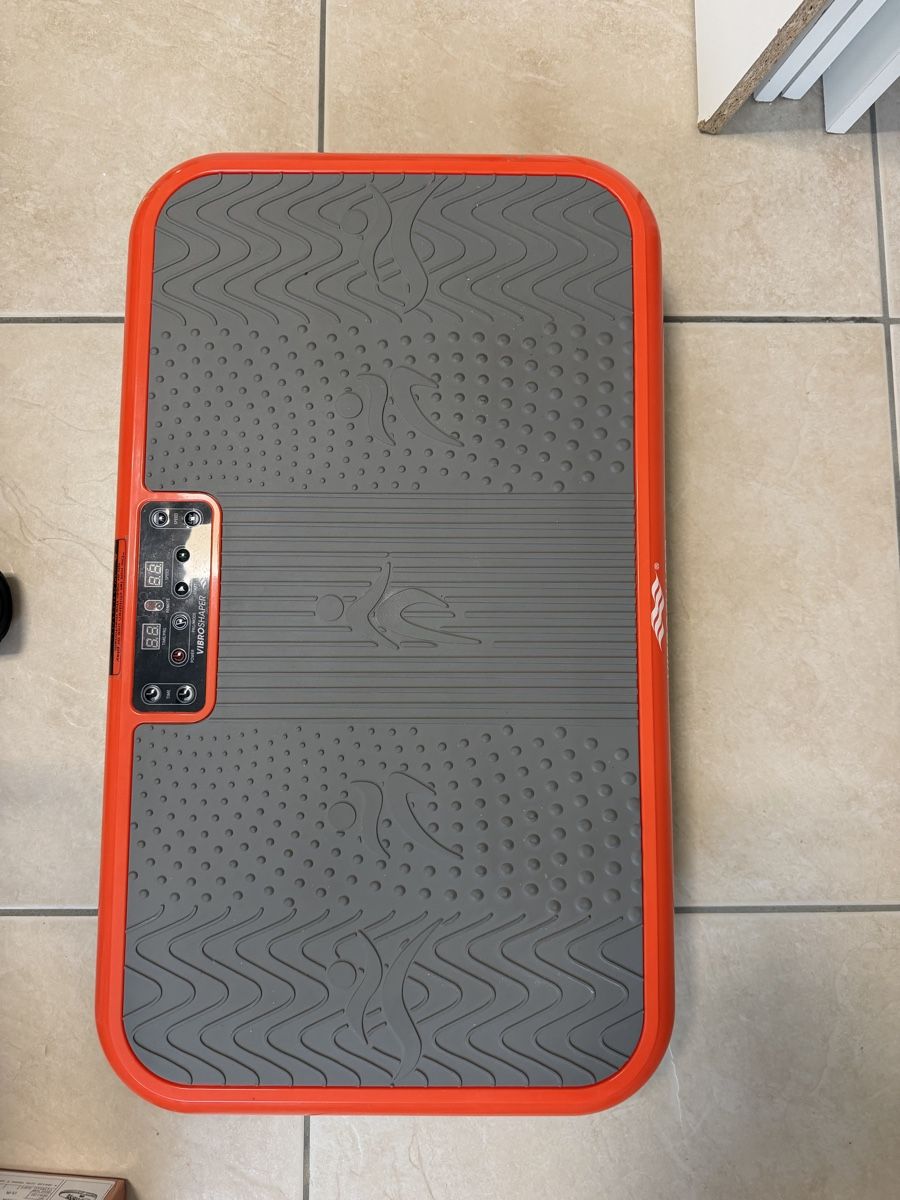 Vibroshaper Hometrainer: Vibroshaper - Vibrationsplatte – Usato da Chur venduto da samira.07