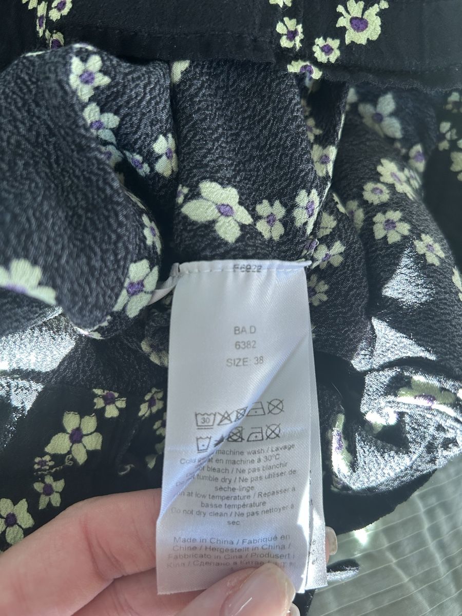Ganni Pantaloni: Pantalons Ganni taille 38  – Usato da La Croix (Lutry) venduto da fashionclub01 2