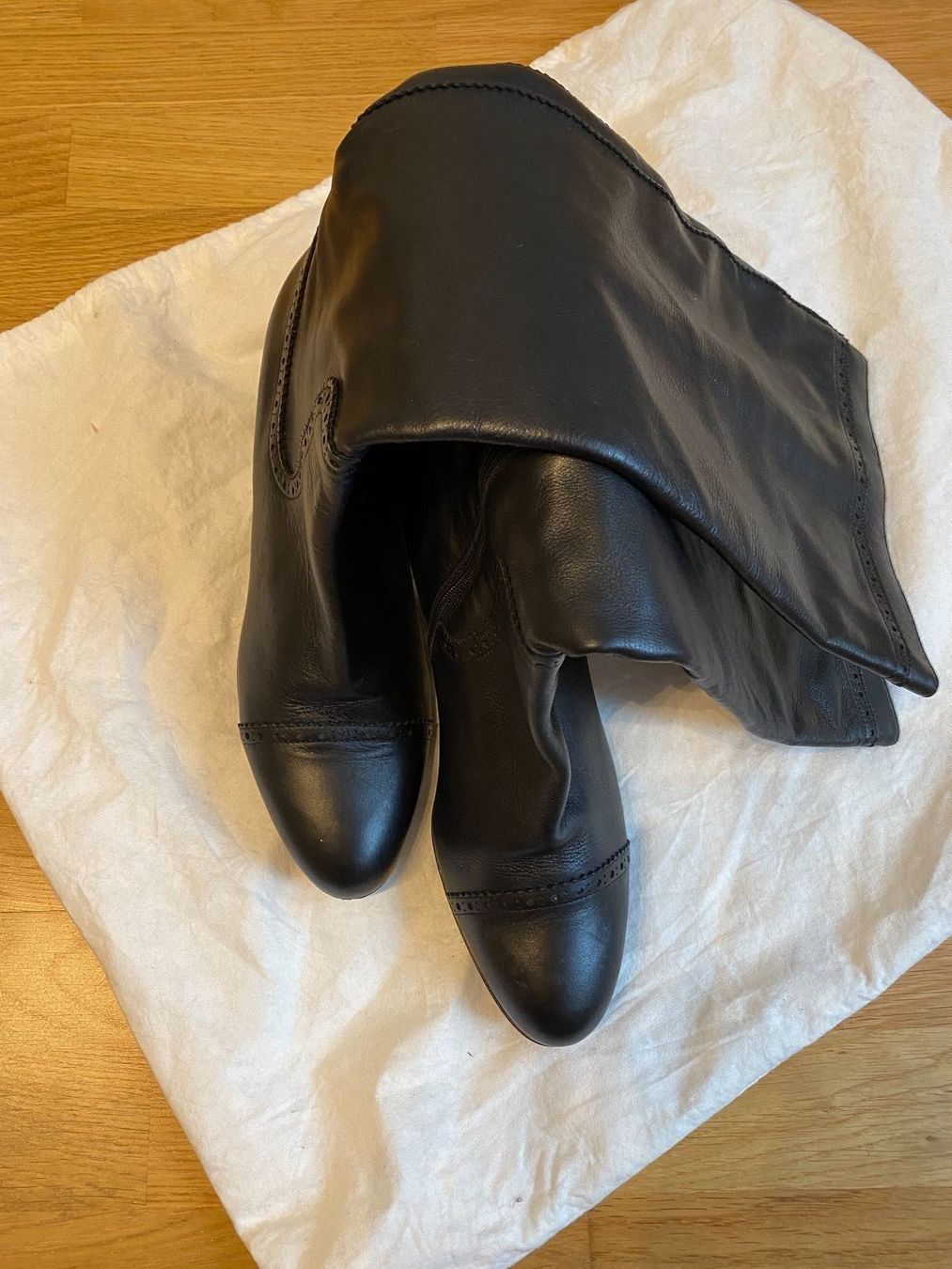 Navyboot Scarpe da donna: NAVYBOOT Stiefel 41 – Usato da Grenchen venduto da adl_ds8n 1