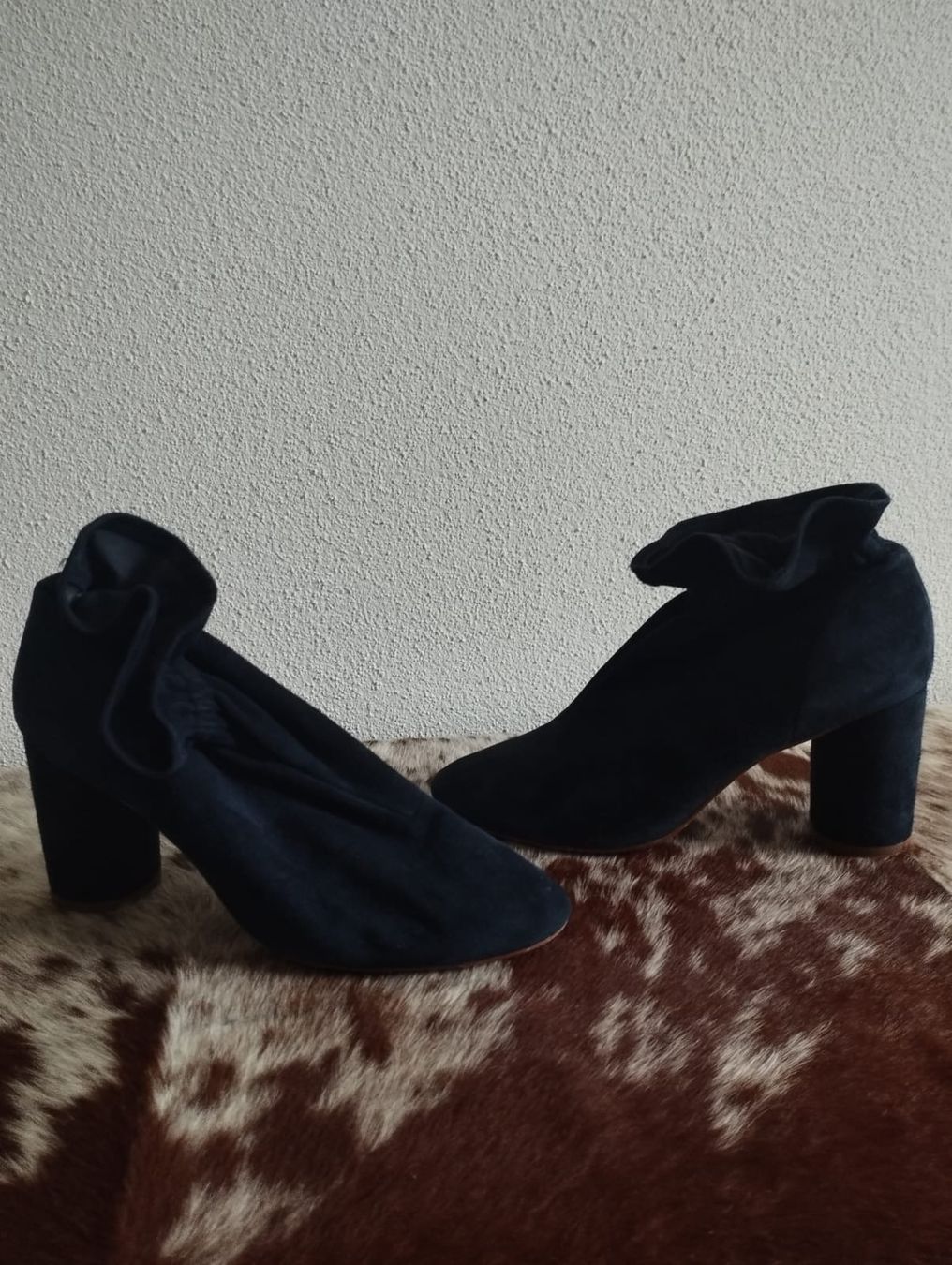 Scarpe da donna: Stiefeletten Wildleder Größe 37 – Usato da Wilen b. Wollerau venduto da ctr_77m7 2