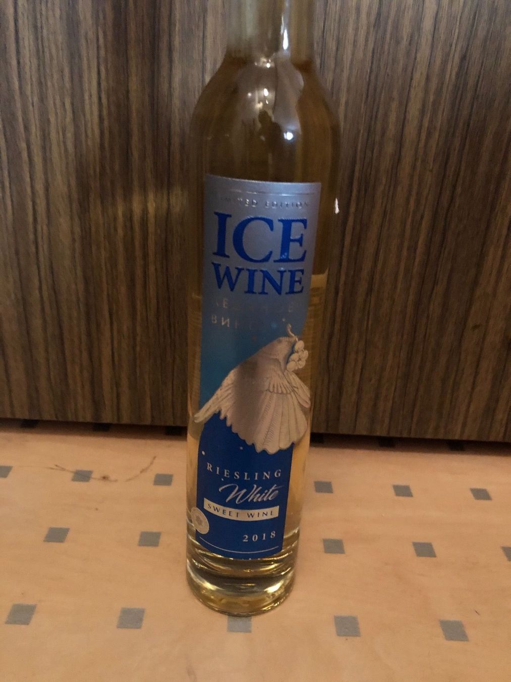 Vino: KVINT IcewineRiesling,Transnistrien,2018 – Nuovo e nell'imballaggio originale da Wald ZH venduto da mlnt 1