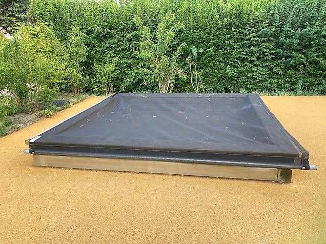 Sabbiera per bambini: Qualitäts-Sandkasten mit Abdeckung. – Usato da Wallisellen venduto da xbee 1