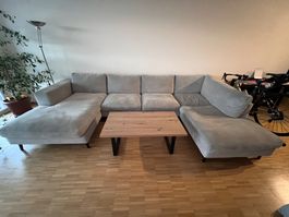 Grosses Hellgraues Ecksofa