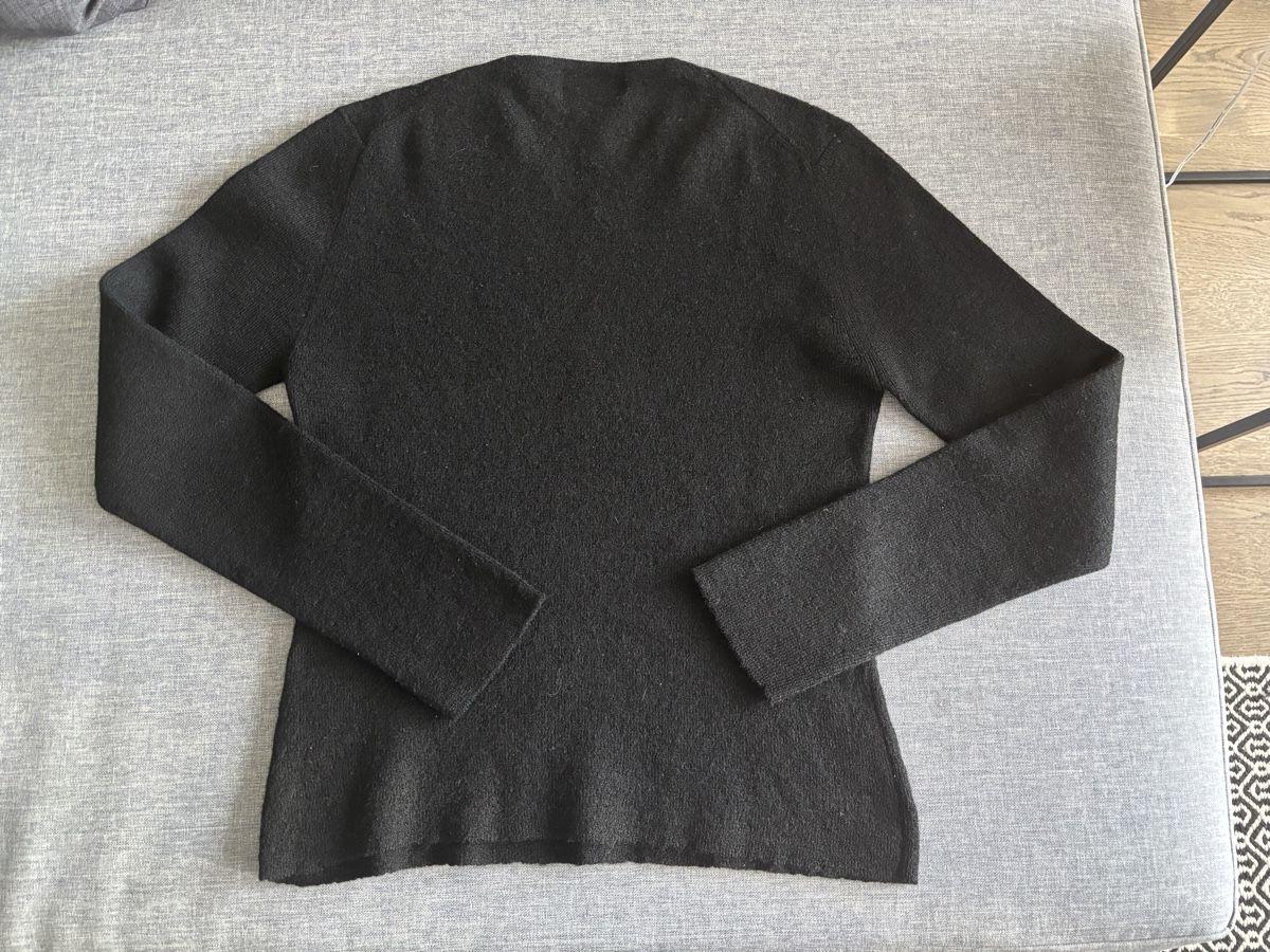 Caroll Maglioni & Felpe: Damen Pullover Caroll schwarz V-Ausschnitt – Usato da Wollerau venduto da Dolder23 1