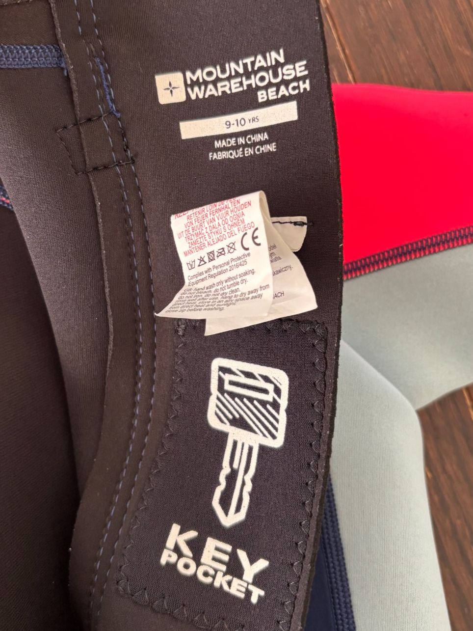 Surfboards & Schwimmbrette: Neopren Shorty, Grösse: 9-10jährig – Gebraucht aus Wahlendorf von Irba 2