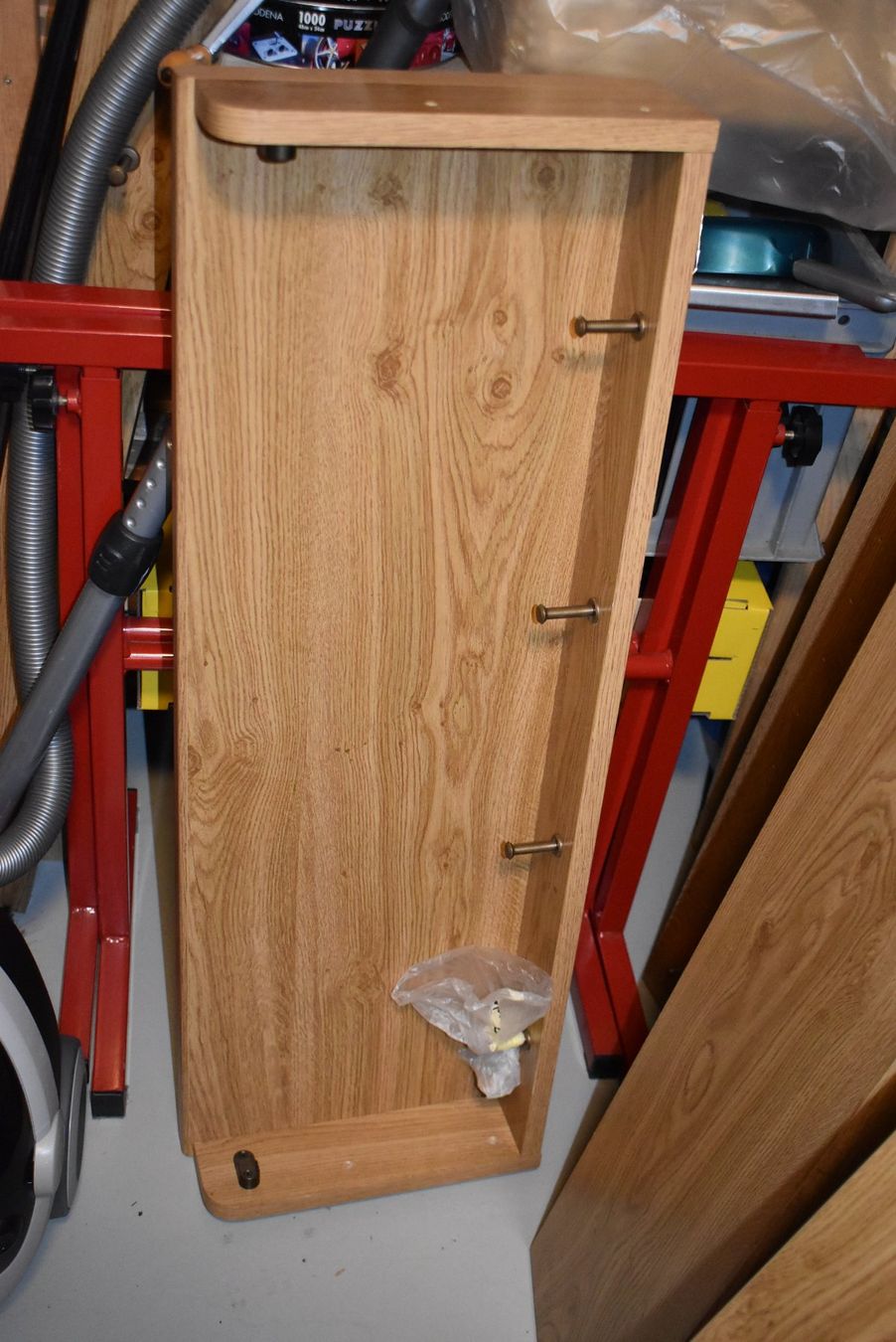 Armadi: 2x Kommode, Hochschrank und Garderobe – Usato da Schönenberg TG venduto da Scania10 7